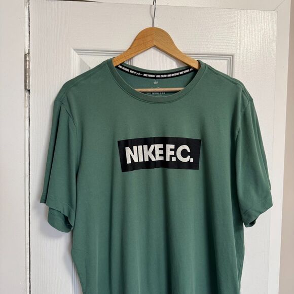 Nike F.C. Soccer Athletic Cut Short Sleeve T-Shirt Men’s XL Light Green - Picture 8 of 9